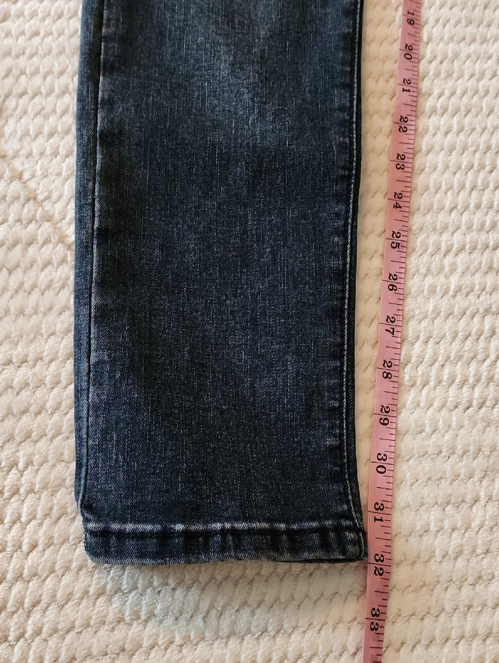 Guess Modern Skinny Avalon Fit  Dark Wash Brand New
